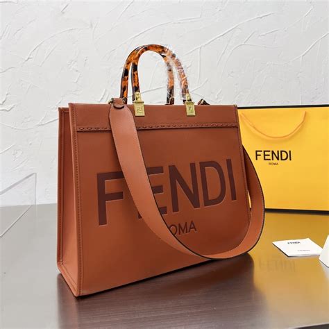 fendi carteras mujer|carteras fendi hombre.